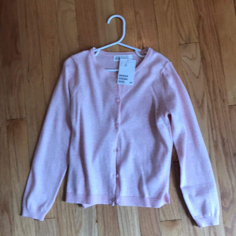 Girls H&M Button-up Sweater                              Size 6-8Y